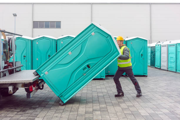 Affordable portable toilet rental in Edcouch, TX